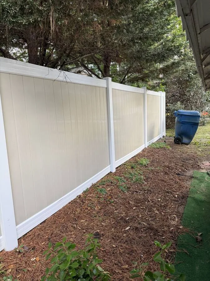 Vinyl fence clean after mildew removal